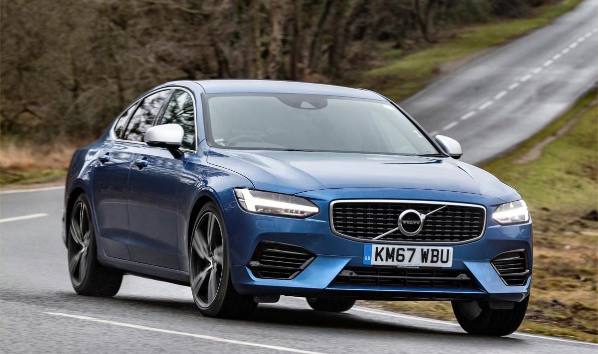“Ultimate Luxury: Volvo S90 Launches with 5-Star Safety & Comfort”
